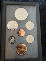 1994   COIN SET