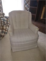 White rocking / swivel chair