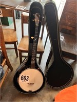 Peerless Banjo In Case(Garage)