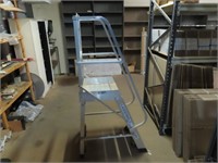 Ladderweld 3 MK II Order Picker on Castors