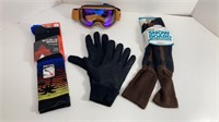Men’s Snowboarding Lot (4 Items)