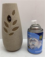 Glade air freshener dispenser and refill
