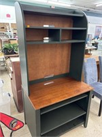 Hutch w/ Slide Out Storage