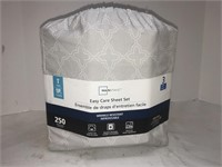 Mainstays brand twin sheet set. Comes with an