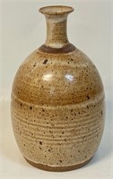 PRETTY SIGNED POTTERY BUD VASE  W RIBBED DETAIL