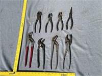 Pliers