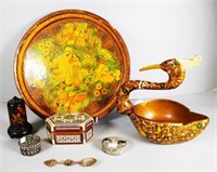 Collection Oriental lacquer table pieces