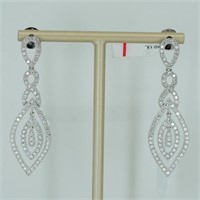 18kt white gold diamond dangle earrings