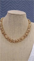 Adjustable gold tone necklace 14.5 in to 17 in