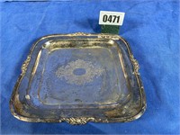 Footed Square Plate, 8.5"
