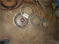 Wire spoke hub caps