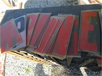 75+ PLASTIC SIGN LETTERS AND NUMBERS
