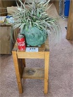 PLANT STAND AND HEDGEHOG