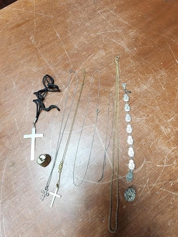 MISCELLANEOUS VINTAGE JEWELRY/BUTTON/BELL LOT