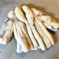 Ladies Fingertip Length Fox Jacket Medium