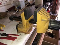 Quick Vise (Bench Mounted) + Corner Clamps