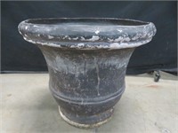 PLASTER PLANTER (APPROX 2' X 2')