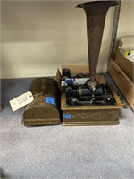Edison Standard Phonograph in Case 13" x 8"
