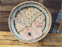 DECORATIVE WICKER WALL TRAY WITH DUCK