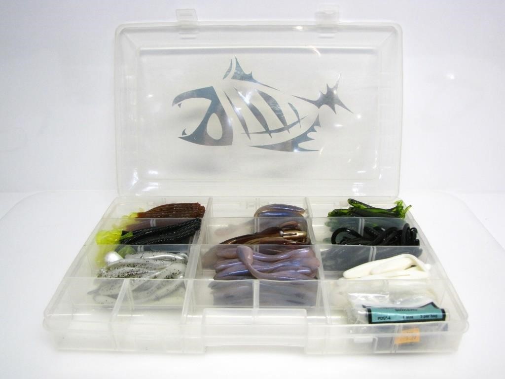 TACKLE BOX W/ ASSORTED WORMS & FLAPP'N SHADS