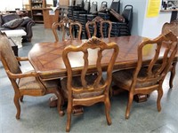 ETHAN ALLEN LARGE DINING TABLE W FANTASTIC CHAIRS