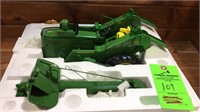 Precision JD 4020 with 327 Picker NIB