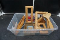 Storage Tote Includes Brush and Looms