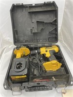 DeWalt Cordless Drill w/Battery Charger & Case
