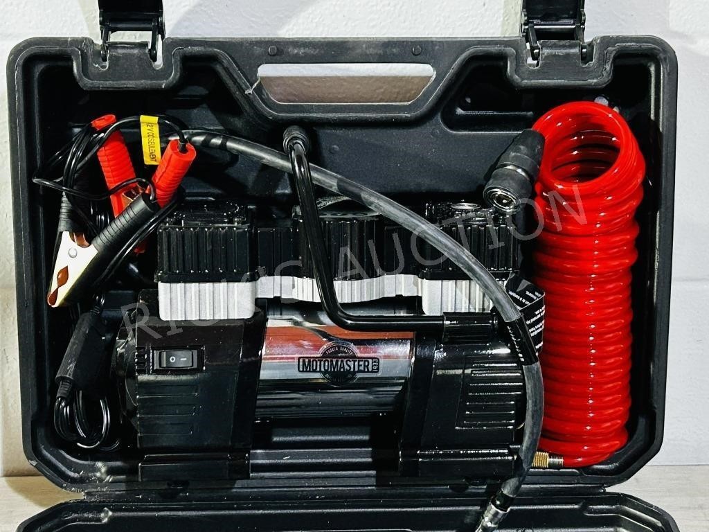 Motomaster 12 volt portable air pump in case