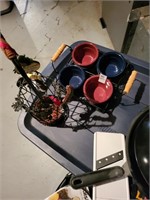 Wine carrier and small soup tray