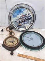 Anchor Clock ( works )   Crestliner Clock