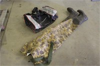 Size 10 Chest Waders And Duffle Bag