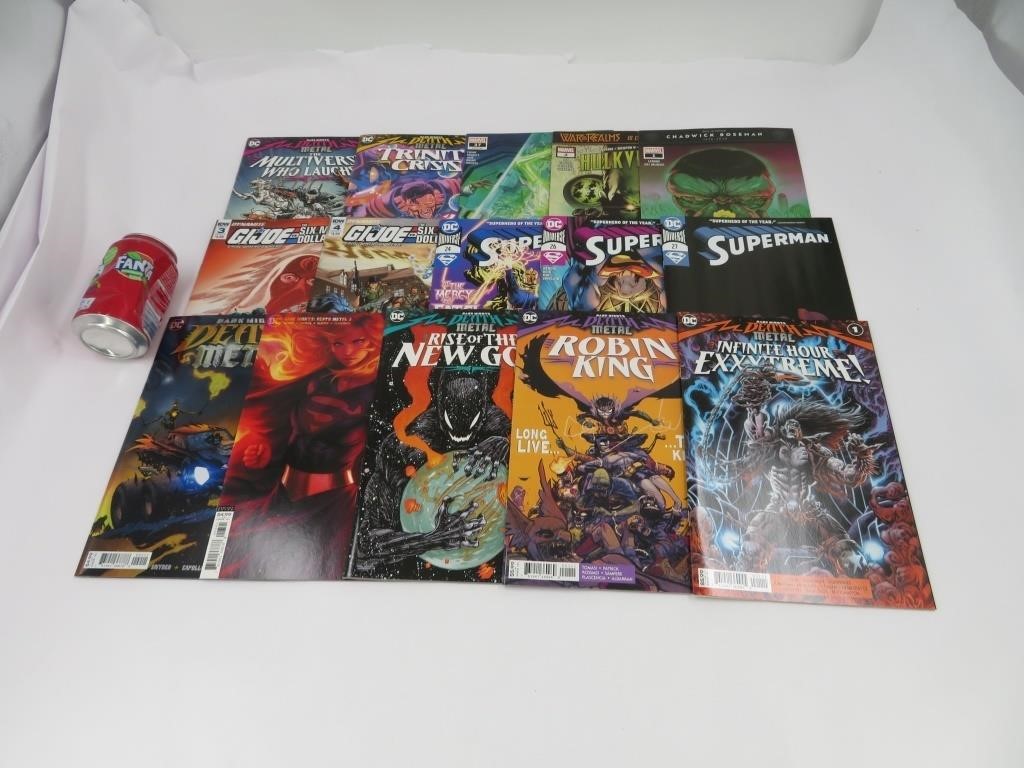 15 comic books dont Superman