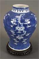 Chinese Kangxi Period Blue and White Jar,