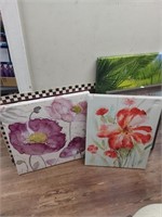 Lot of 2 Floral Canvas Pictures