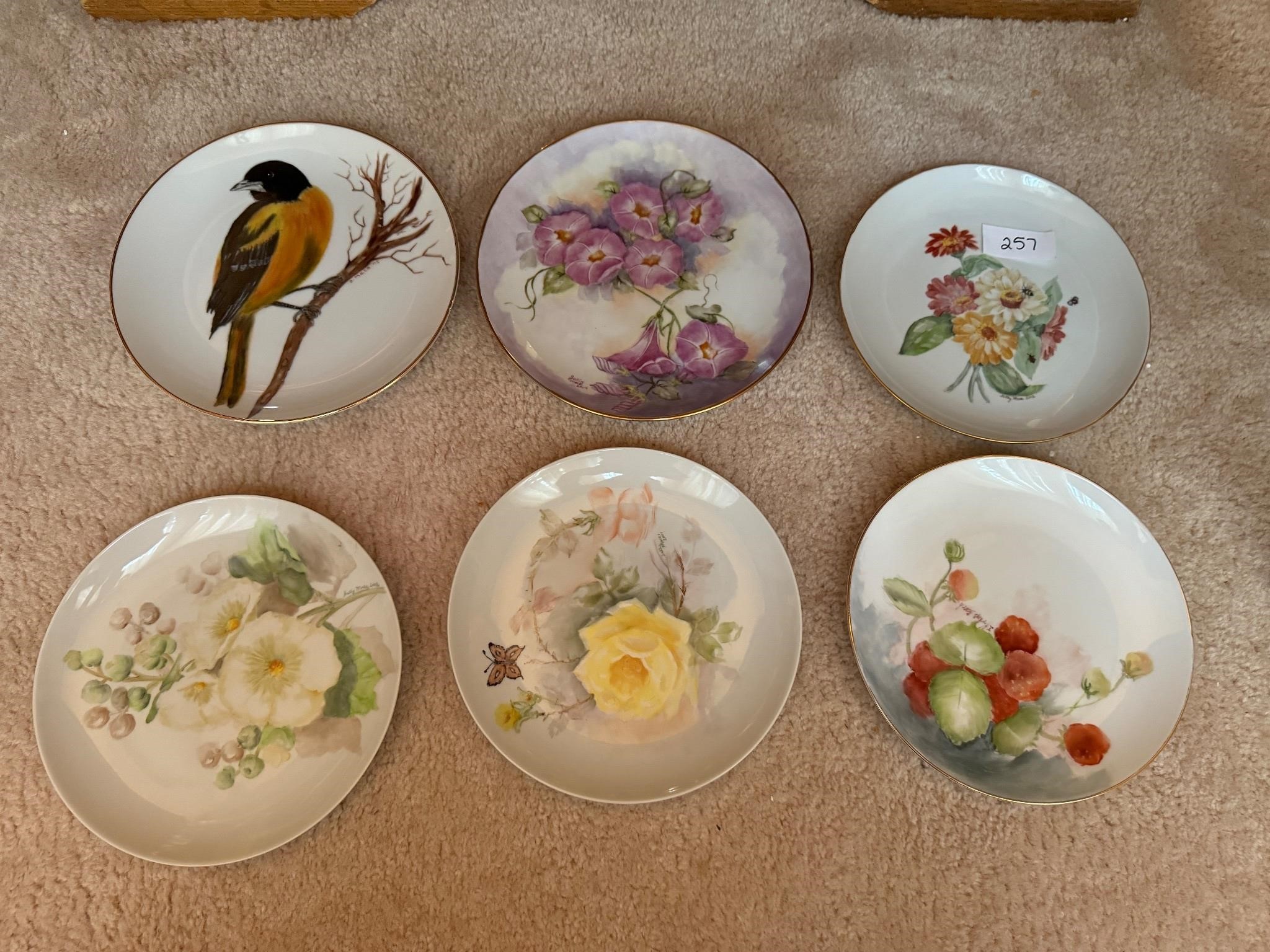 6 DECORATIVE PLATES 8" DIA.