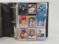 BINDER FULL OF ASSORTED BASEBALL CARDS