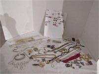 Assorted Vintage Jewelry