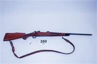 WINCHESTER MODEL 70 XTR IN 243 WITH THREADED BARRE