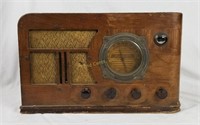 Dunlop Model 400 Antique Tabletop Radio