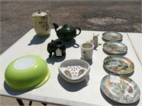 (10) Pieces Pottery & Pyrex, MCM Calif Frog