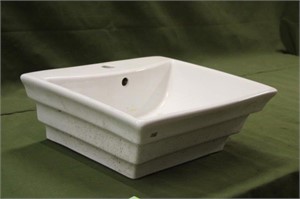 Porcelain Sink Approx 20"x17"