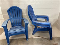 Plastic Patio Chairs Qty 3    35"T x 29"