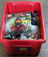 (LM) Legos. Loose in Tote. 16. Month Calendar.