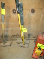 2 SLEDGE HAMMERS (8# AND 20#)