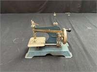 Antique Tin Child's Sewing Machine