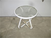 Patio End Table  18"t x 20"w