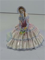 ROYAL DOULTON 6" "DAYDREAMS"