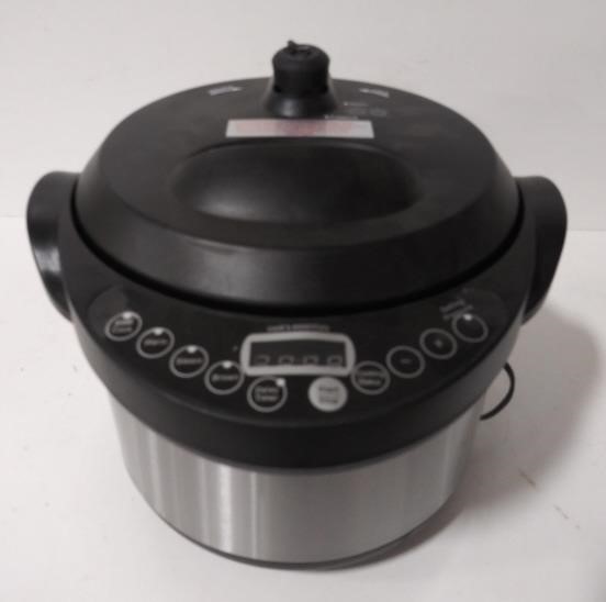 Cook's Essentials pressure cooker, model K44020 - powers on, appears to be  new. - Northern Kentucky Auction, LLC