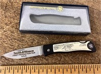 NEW Smith and Wesson pocket knife